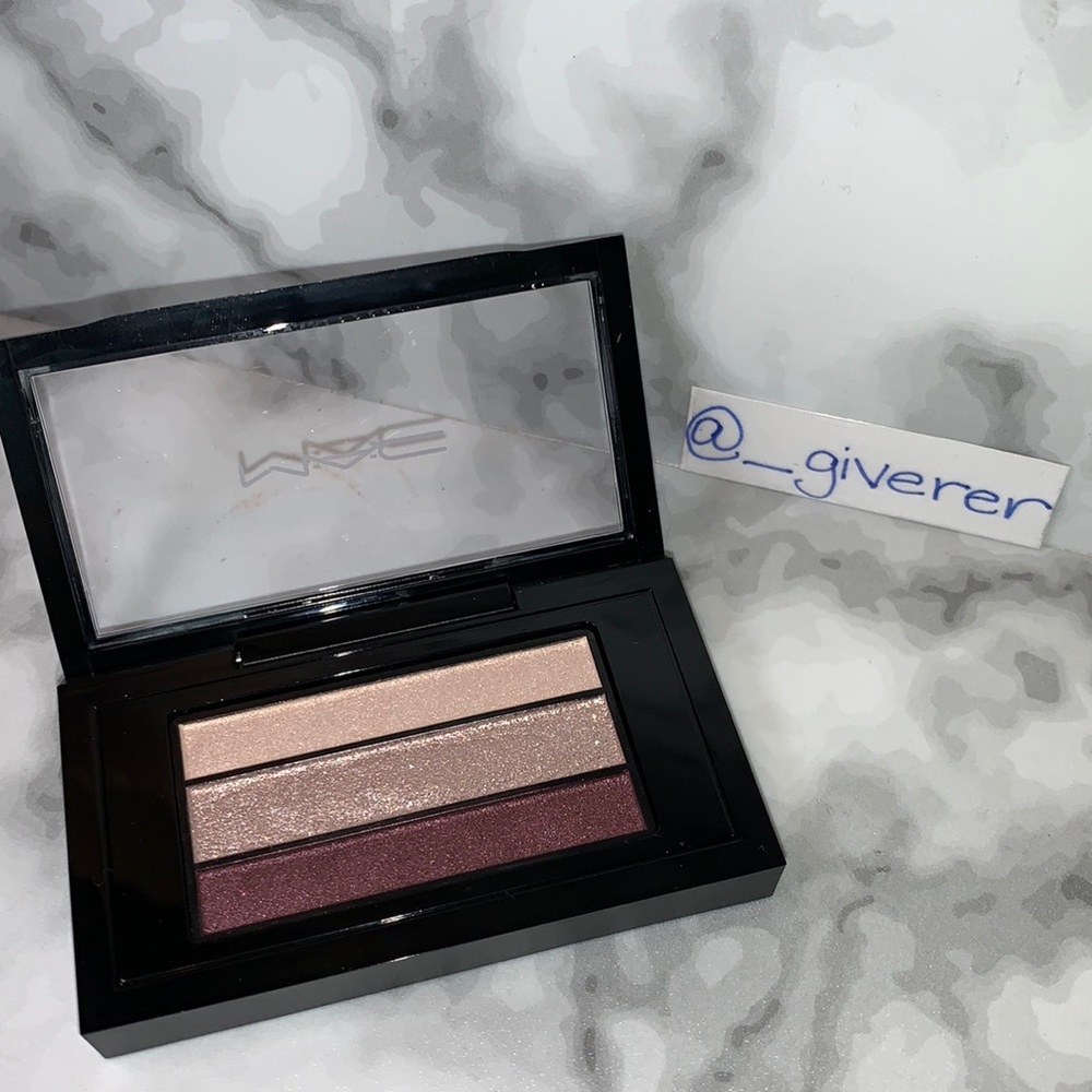 NWOB Fabulous Three Veluxe Pearlfushion Shadow Trio Palette